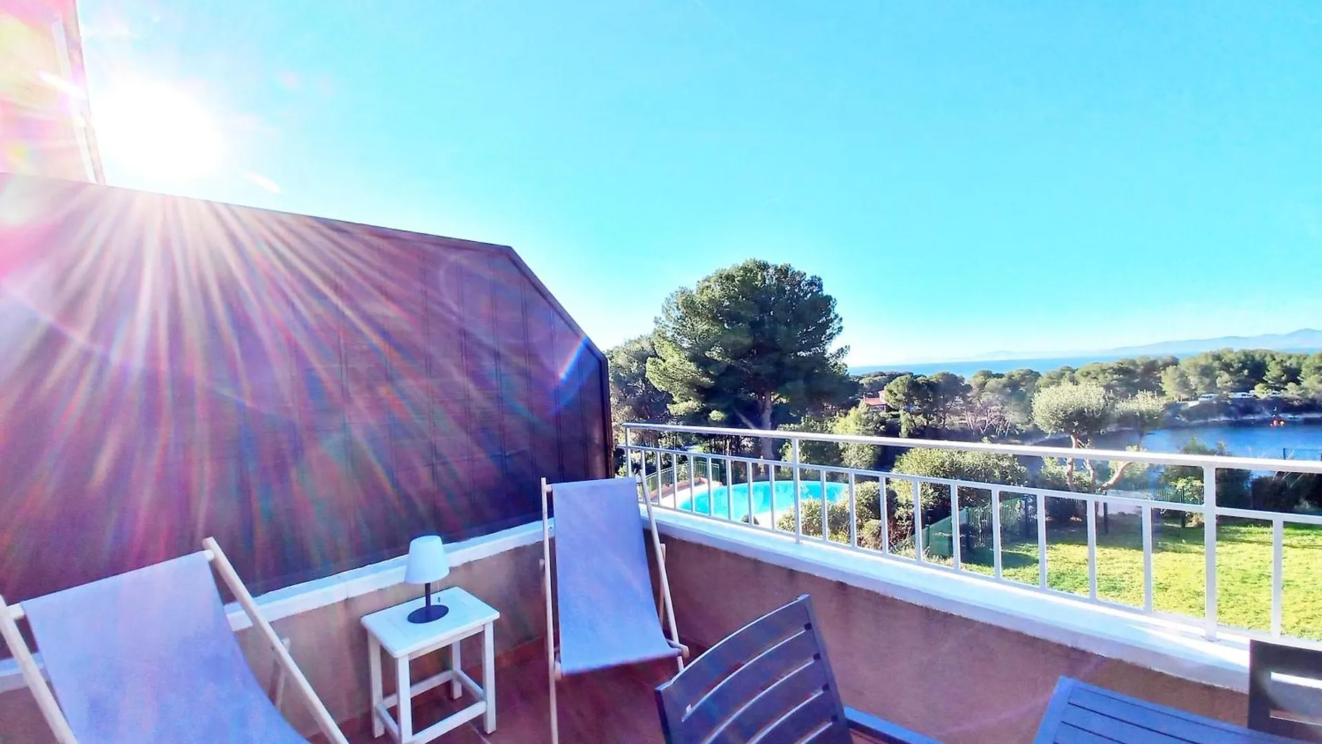Le Dramont Appartement Vue Panoramique Mer Lac Foret Saint-Raphael  0*, Saint-Raphael (Var) France