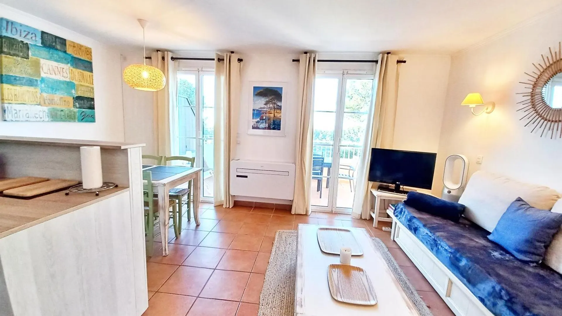 Le Dramont Appartement Vue Panoramique Mer Lac Foret Saint-Raphael  0*, Saint-Raphael (Var)