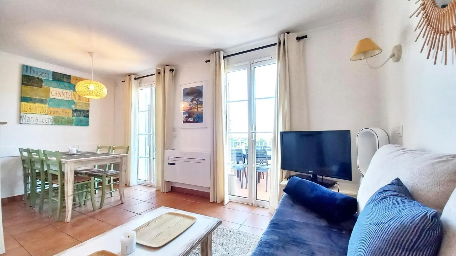 Le DRAMONT Appartement vue panoramique MER LAC FORET Saint-Raphaël France